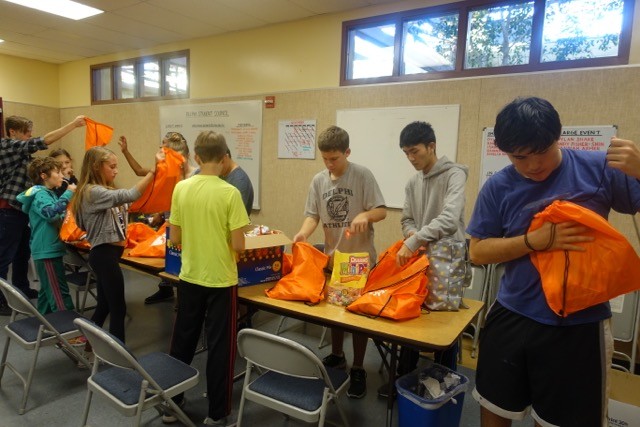 Delphi Kids Help Prep for South LA Peace Ride